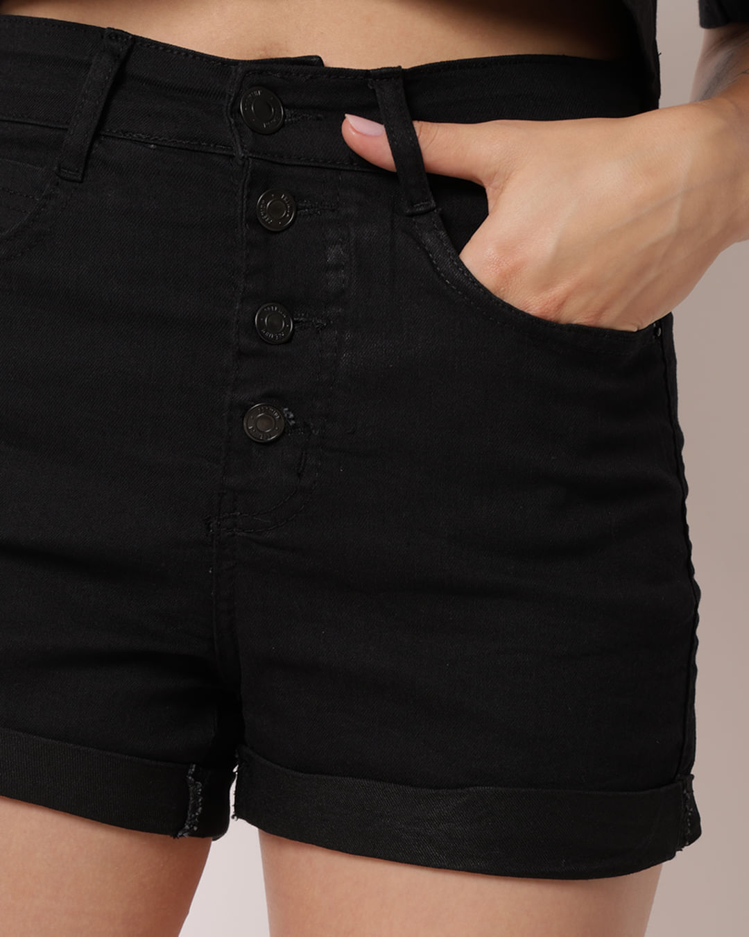 Shorts-Hot-Pants-Botao-Aparente-Blk---Preto