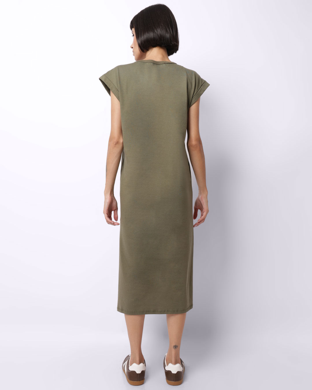 Vestido-1000111901-Midi-Amplo---Verde