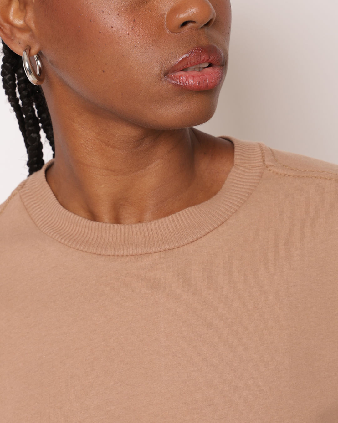 Cropped-Mc-Deslocada-Marromm-Torf599---Marrom