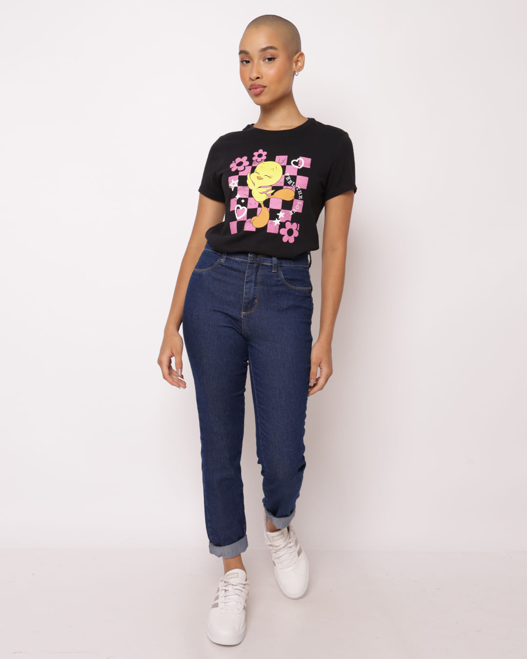 Camiseta-Mc-23832-Looney-Pto-Pgg-P9---Preto