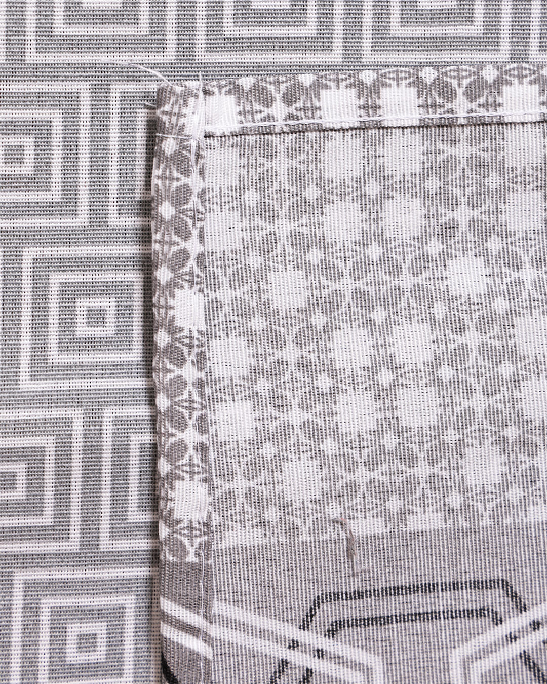 Toalha-Mesa-Retangular-140x210---Cinza