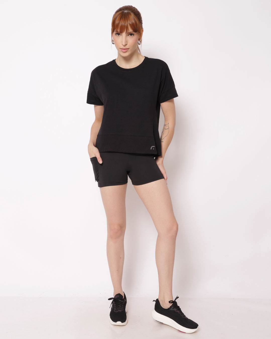 Blusa-Torf690-Mc-C-Recortes---Preto