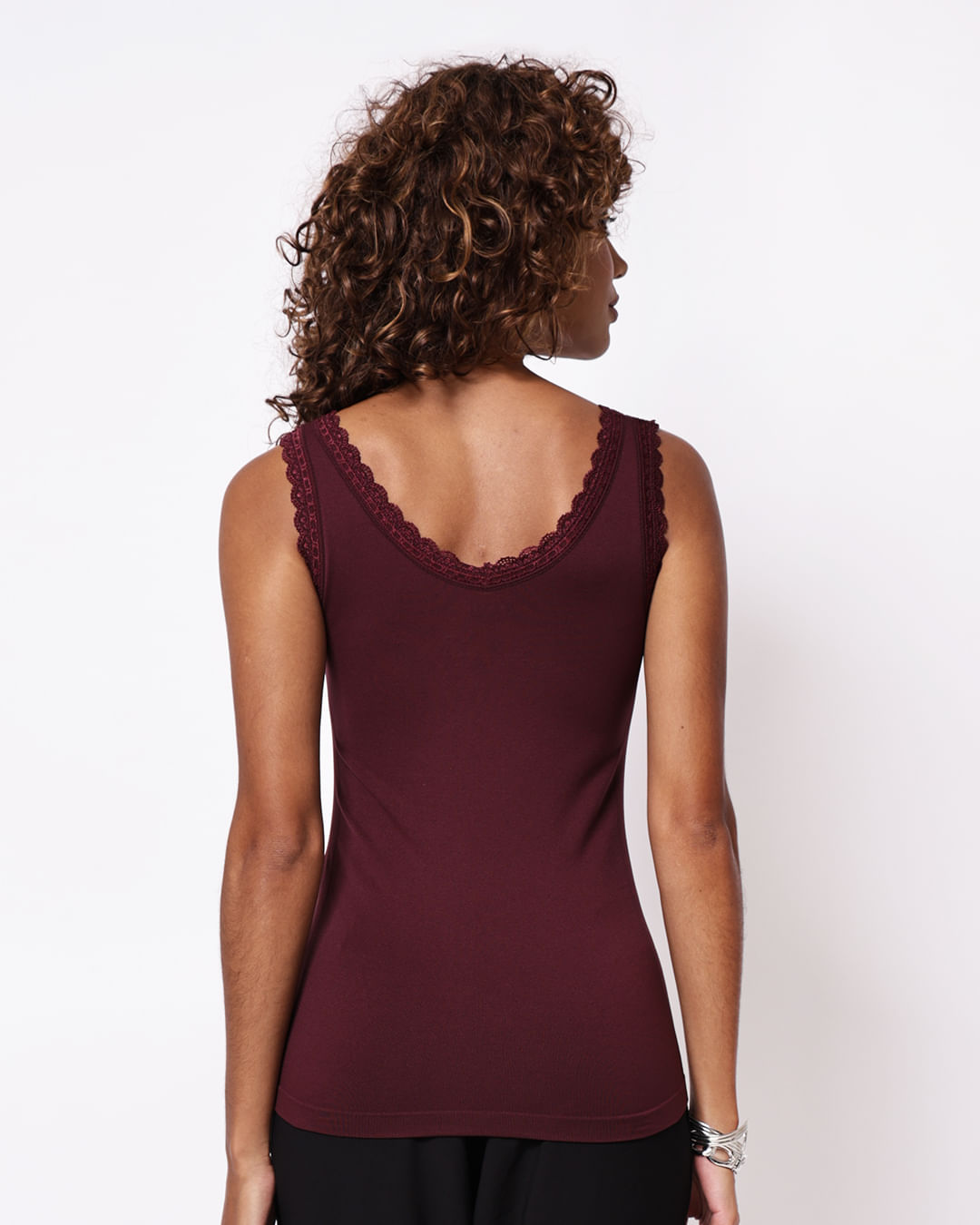 Reg-Seamless-C-Renda-Bb001-Fig---Vinho