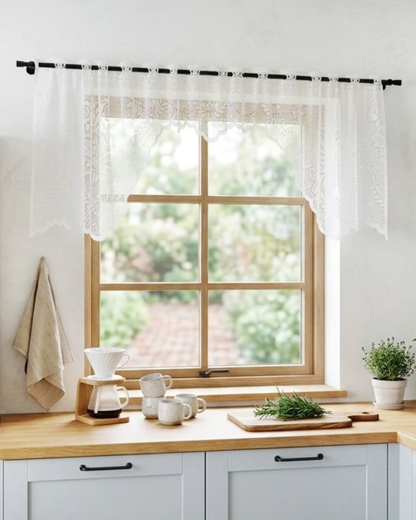 Cortina Bandô de Renda Cascata Para Cozinha 295cm x 100cm Branca UN