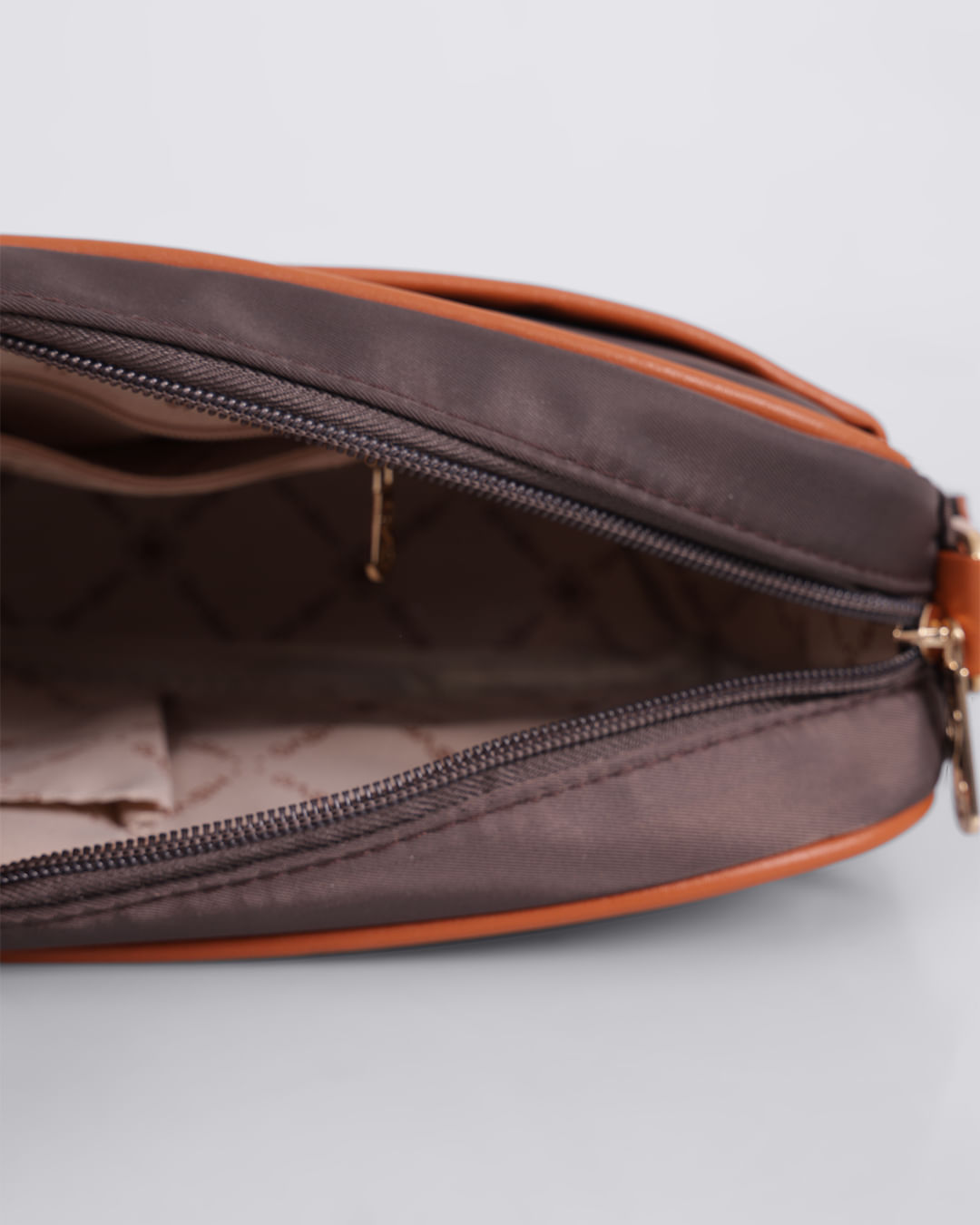 Bolsa-Transv--Peq--Marrom--Bg-72757---Marrom