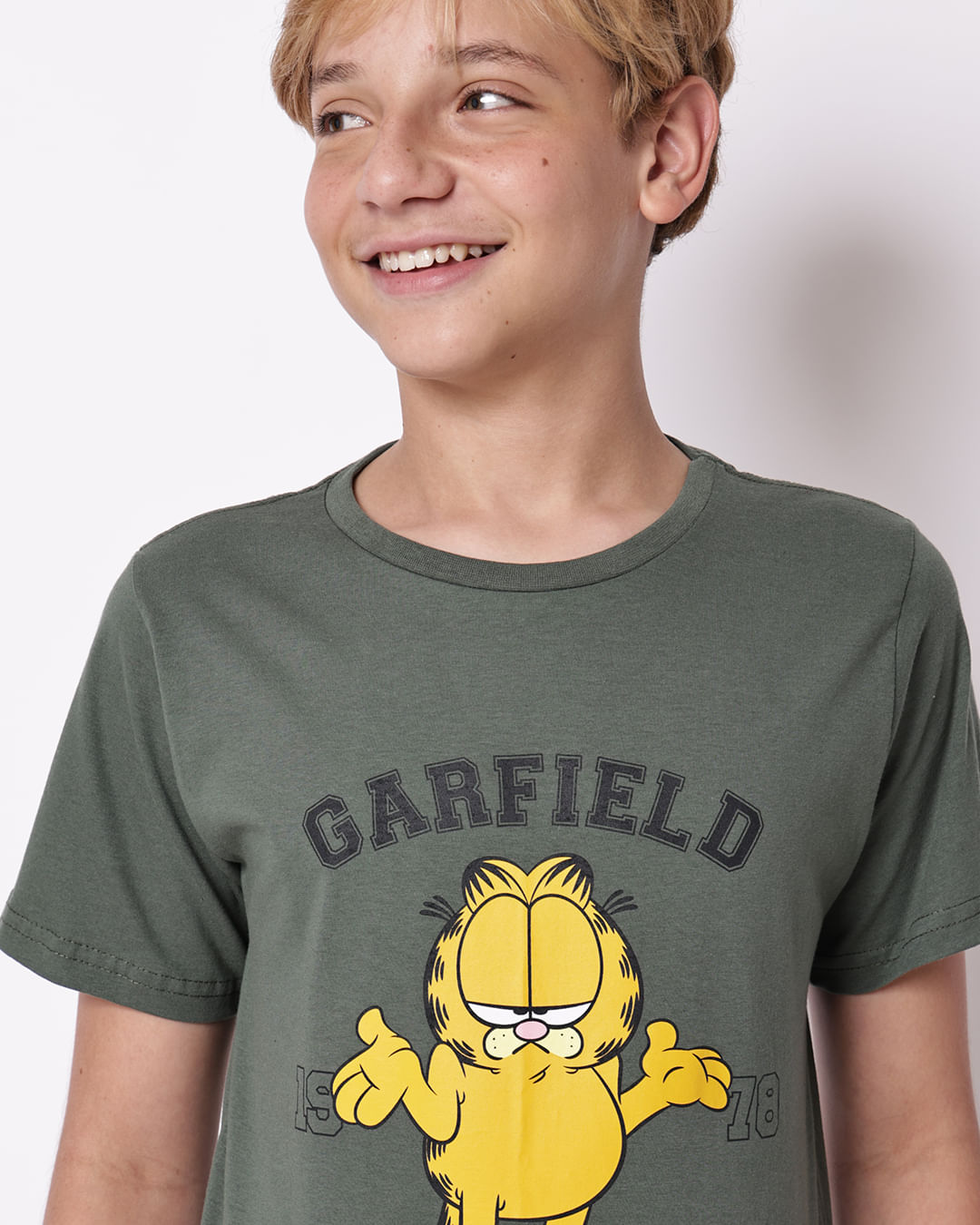 Camiseta-Ch45108-Mc-M-1016-Garfield-Ny---Verde