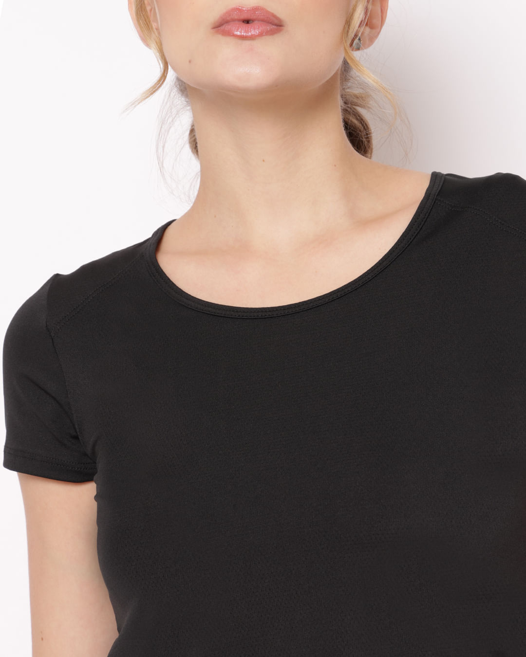 Blusa-Mc-Alt2043--Furadinha-Recorte-Ombr---Preto
