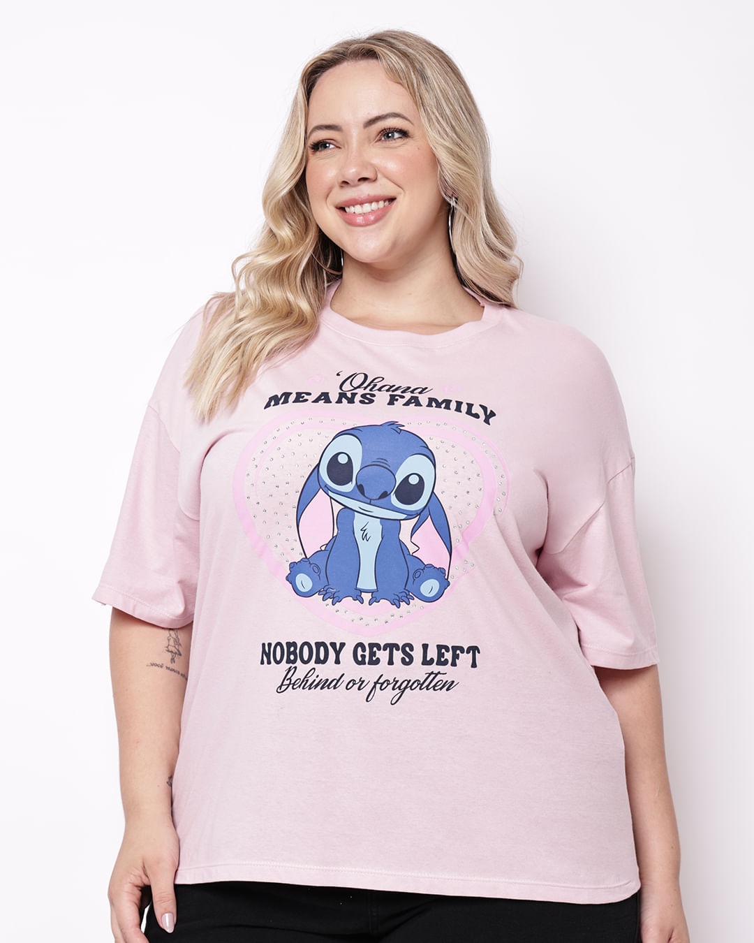 Tshirt-Mc-24138-Stitch-Ohana---Rosa