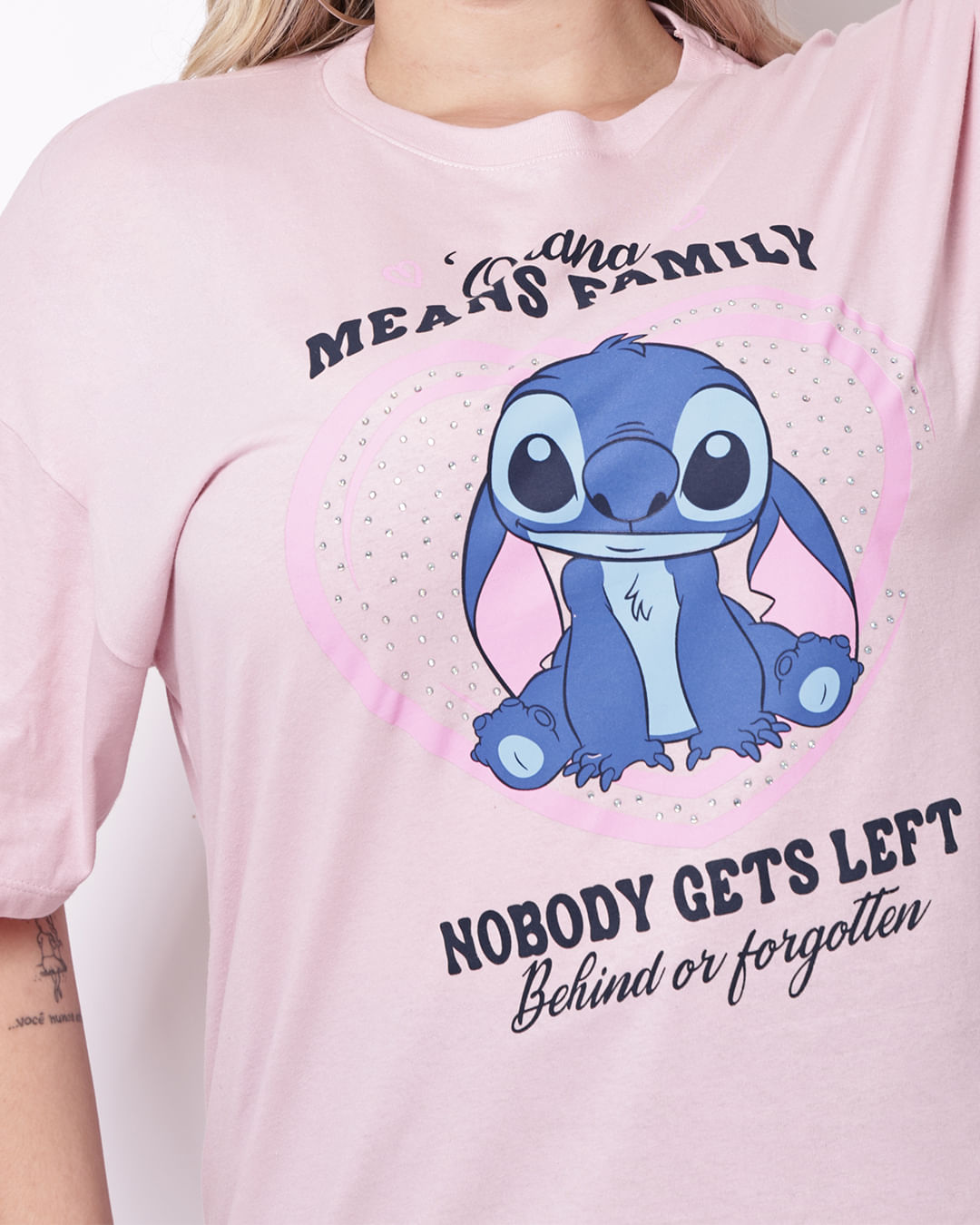 Tshirt-Mc-24138-Stitch-Ohana---Rosa