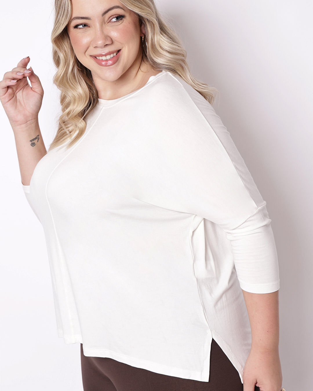 Blusa-40271-Mg-34-Deslocada---Off-White