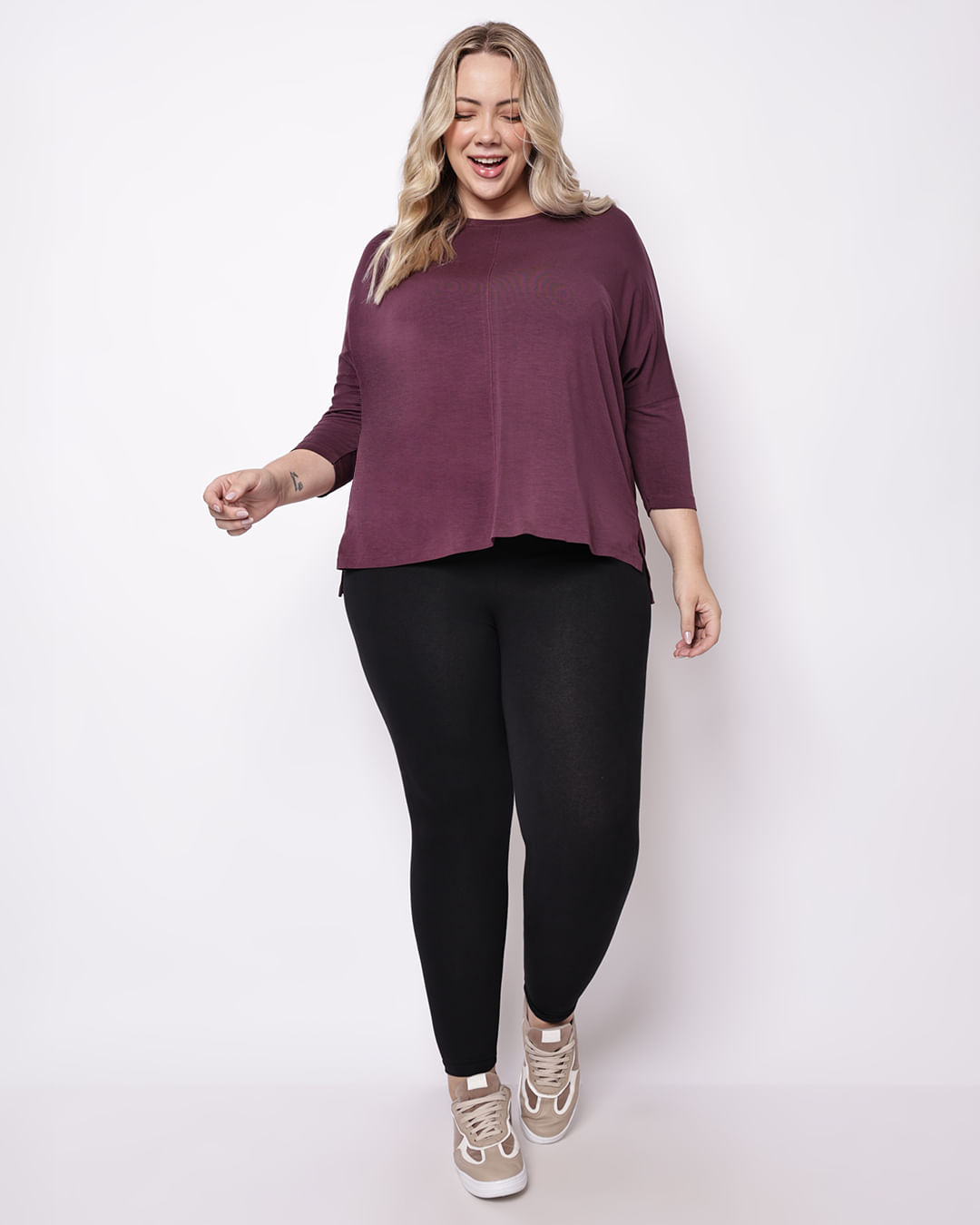 Blusa-40271-Mg-34-Deslocada---Vinho