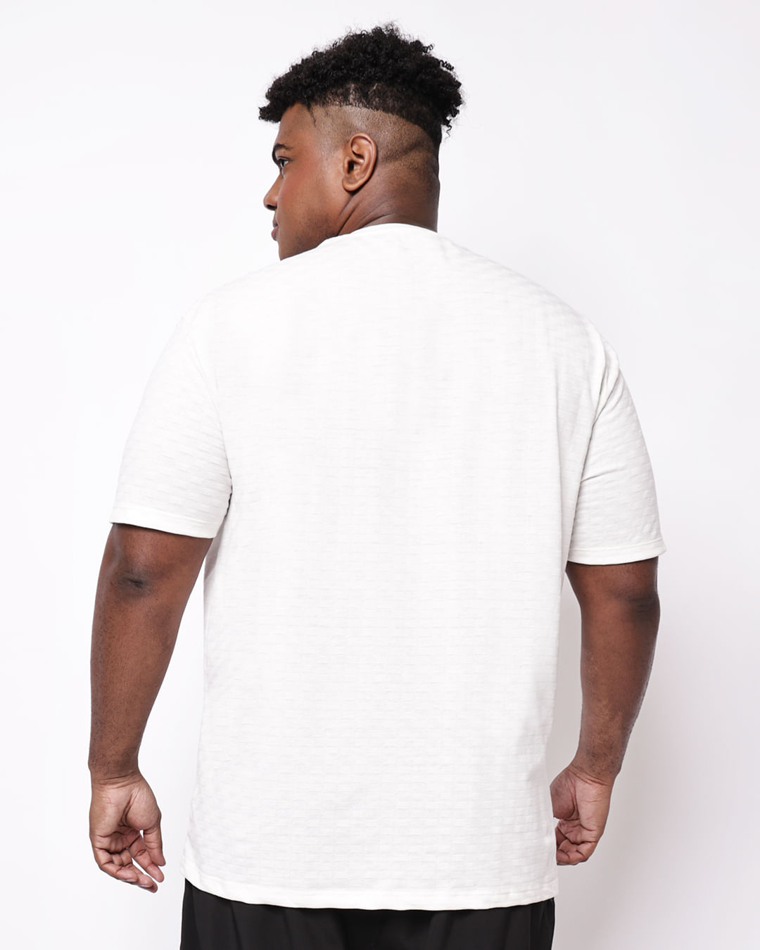 Camiseta-0402982-Humbre-Off-Plus---Off-White