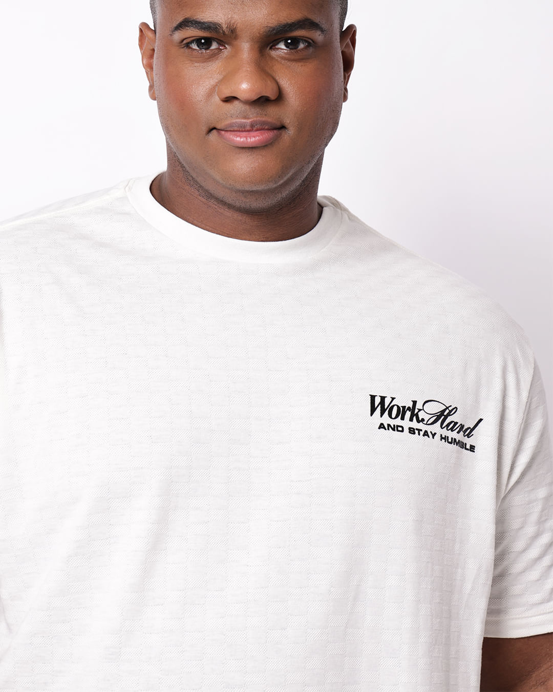 Camiseta-0402982-Humbre-Off-Plus---Off-White