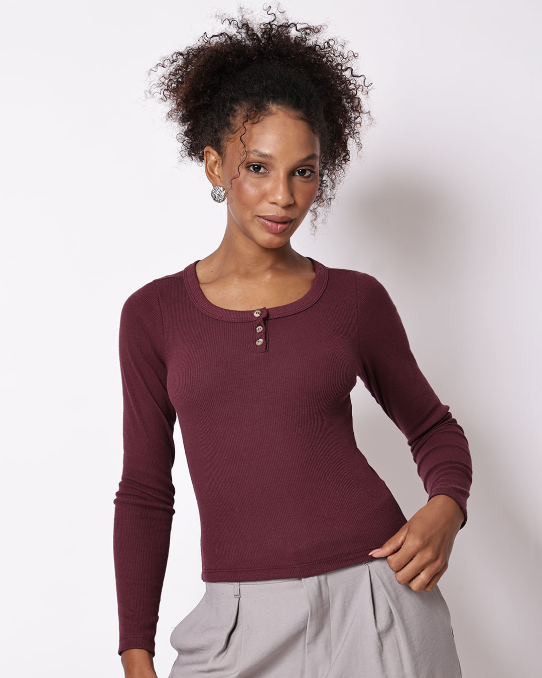 Blusa-Manga-Longa-A2180-Com-Peitilho---Vinho