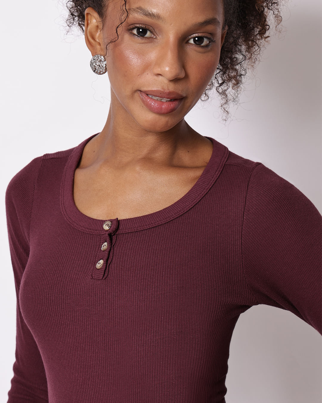 Blusa-Manga-Longa-A2180-Com-Peitilho---Vinho