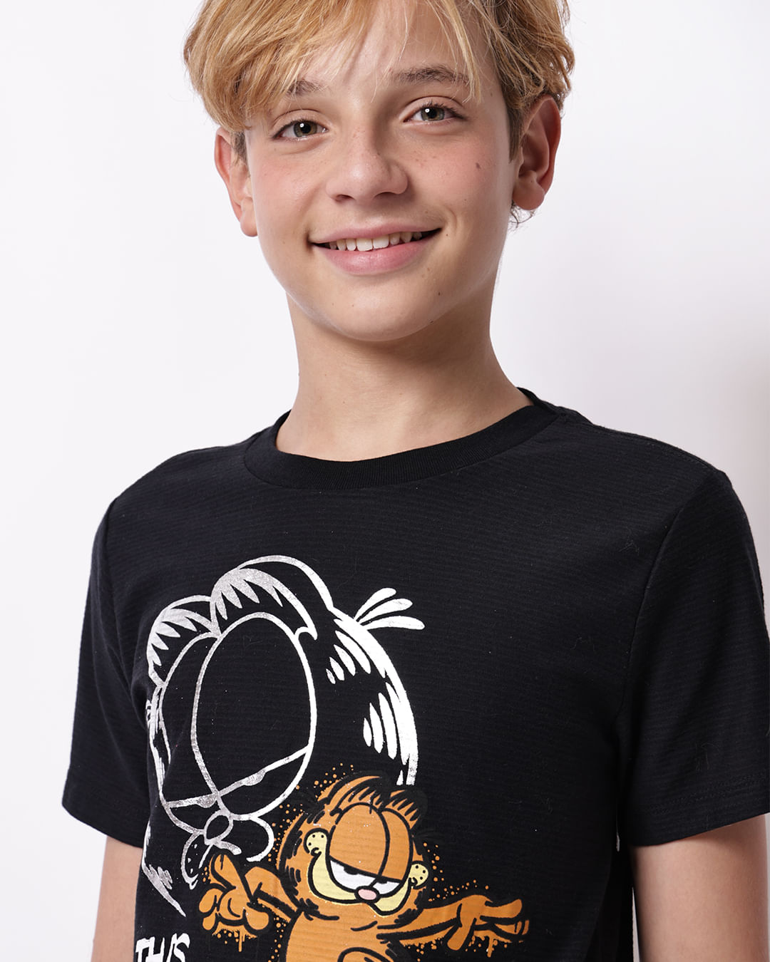 Camiseta-Fk4045-Mc-M-1016-Garfield---Preto