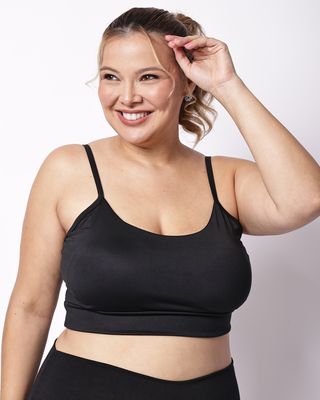 Top-002-Basico-Com-Bojo-Plus-Alca-Larga---Preto