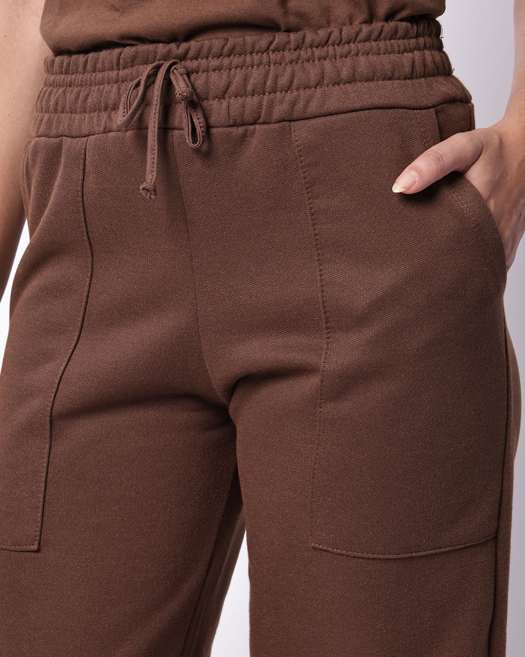 Calca-26379-Moletom-Reta-C-Bolso-Marrom---Marrom