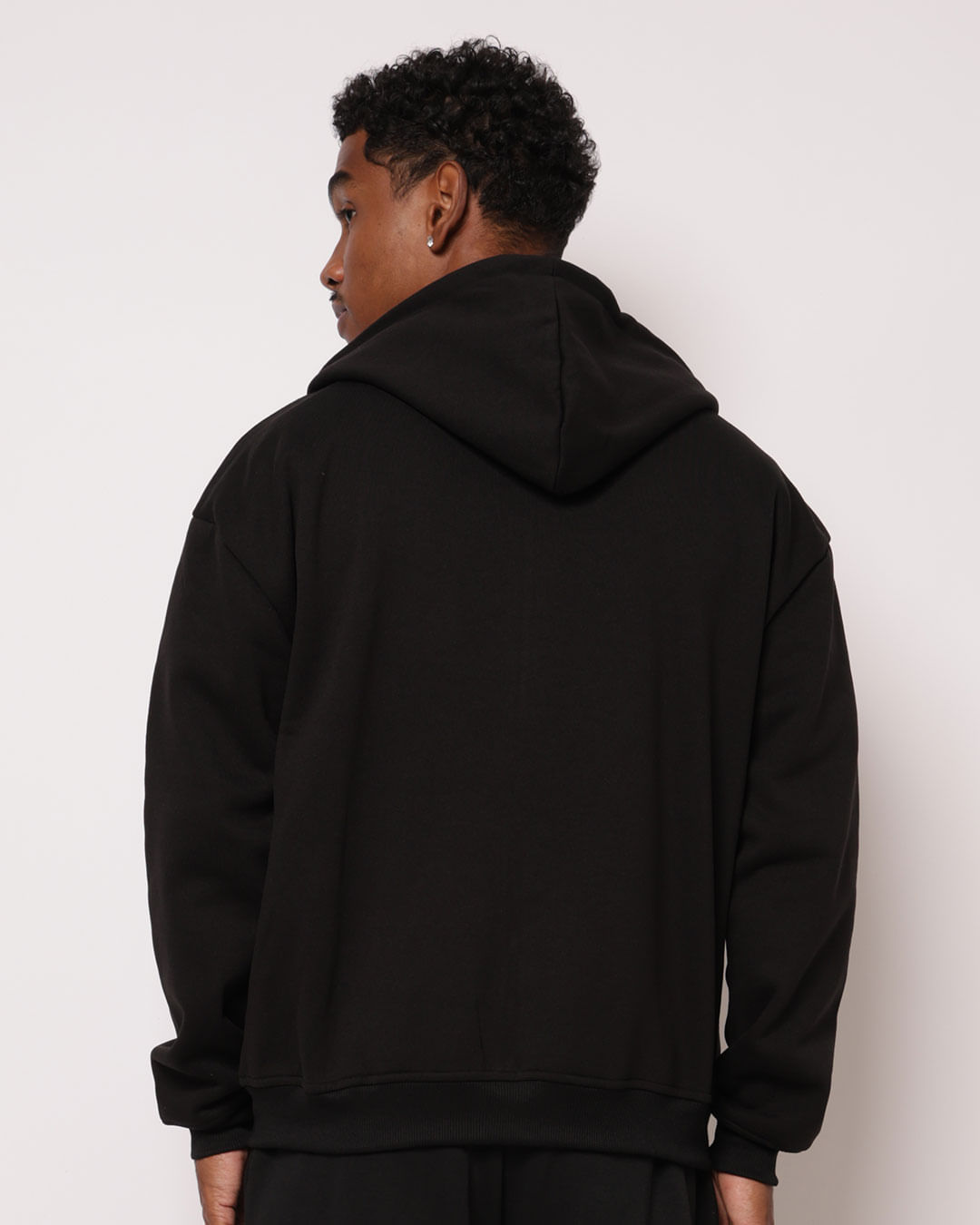 Mol-Aberto-Capuz-Over-Bolso-Urb005-Pto---Preto