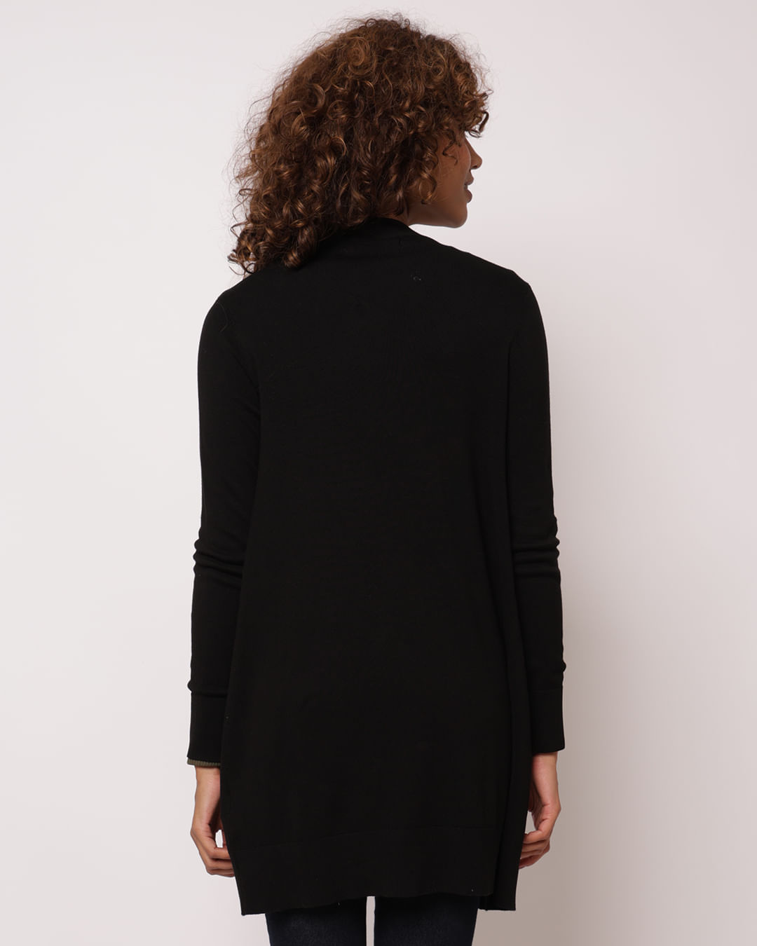 Cardigan-Alongado-Bts-Pto-Card03---Preto