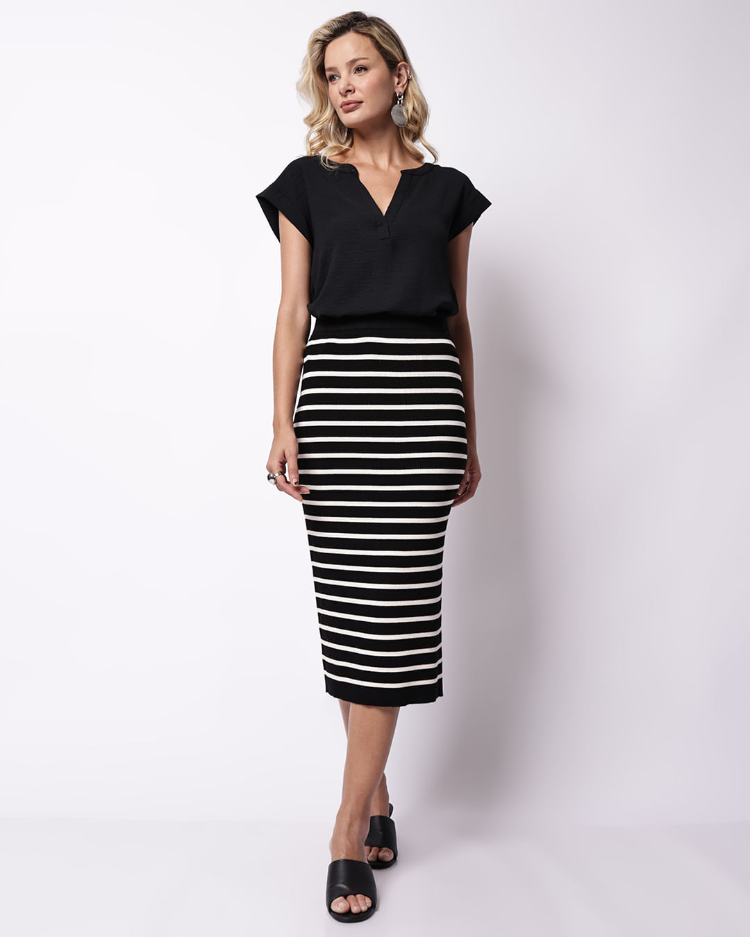 Blusa-Dec-V-Cey-Pr-430663---Preto