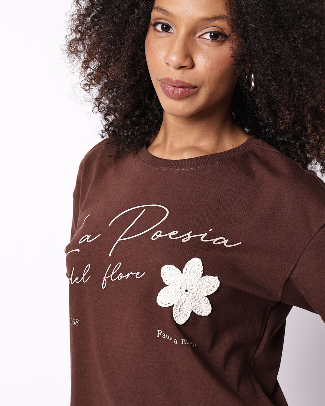 Blusa-20382to-Mc-Flor-Bordado-Pgg---Marrom