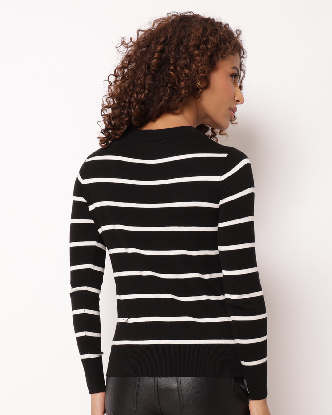 Sueter-Dec-Car-Listr-Preto-Suer01---Preto