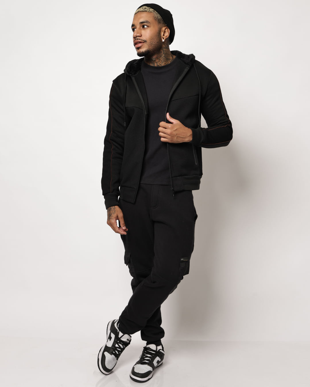 Moletom-Fashion-C-Texturizado-76762-Pto---Preto
