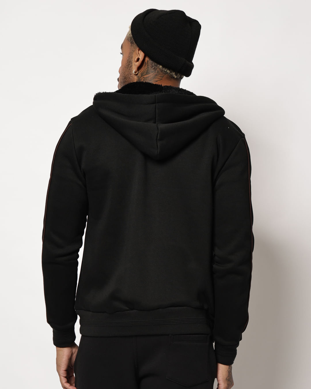 Moletom-Fashion-C-Texturizado-76762-Pto---Preto