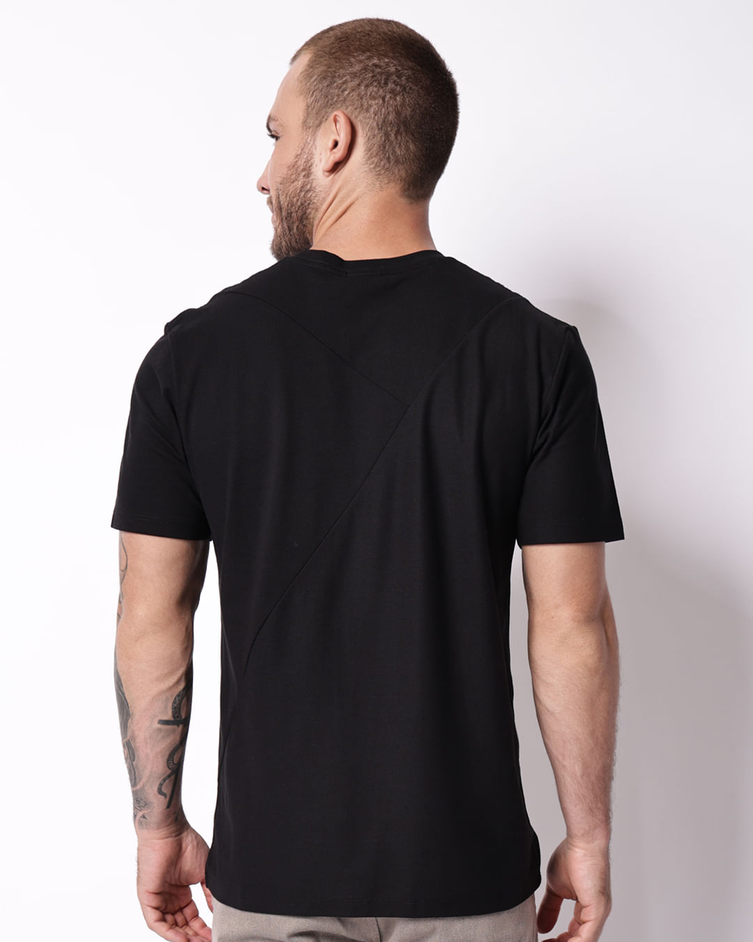 Tshirt-Recorte-Ptobco---Preto