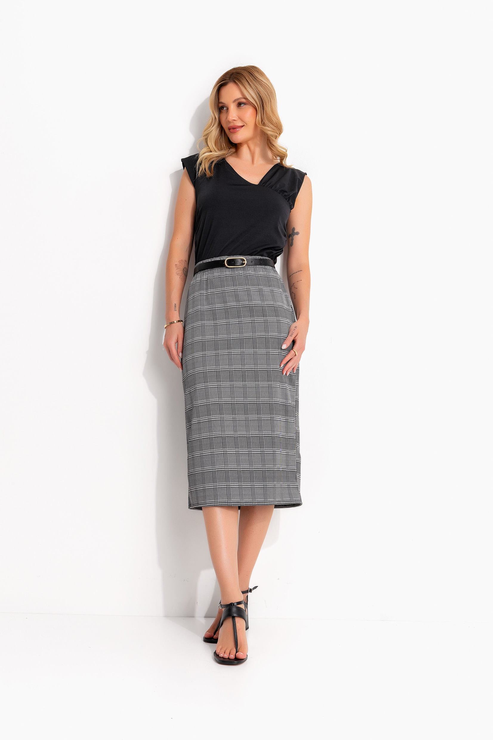 Saia-Posthaus-390385-Preto---Preto