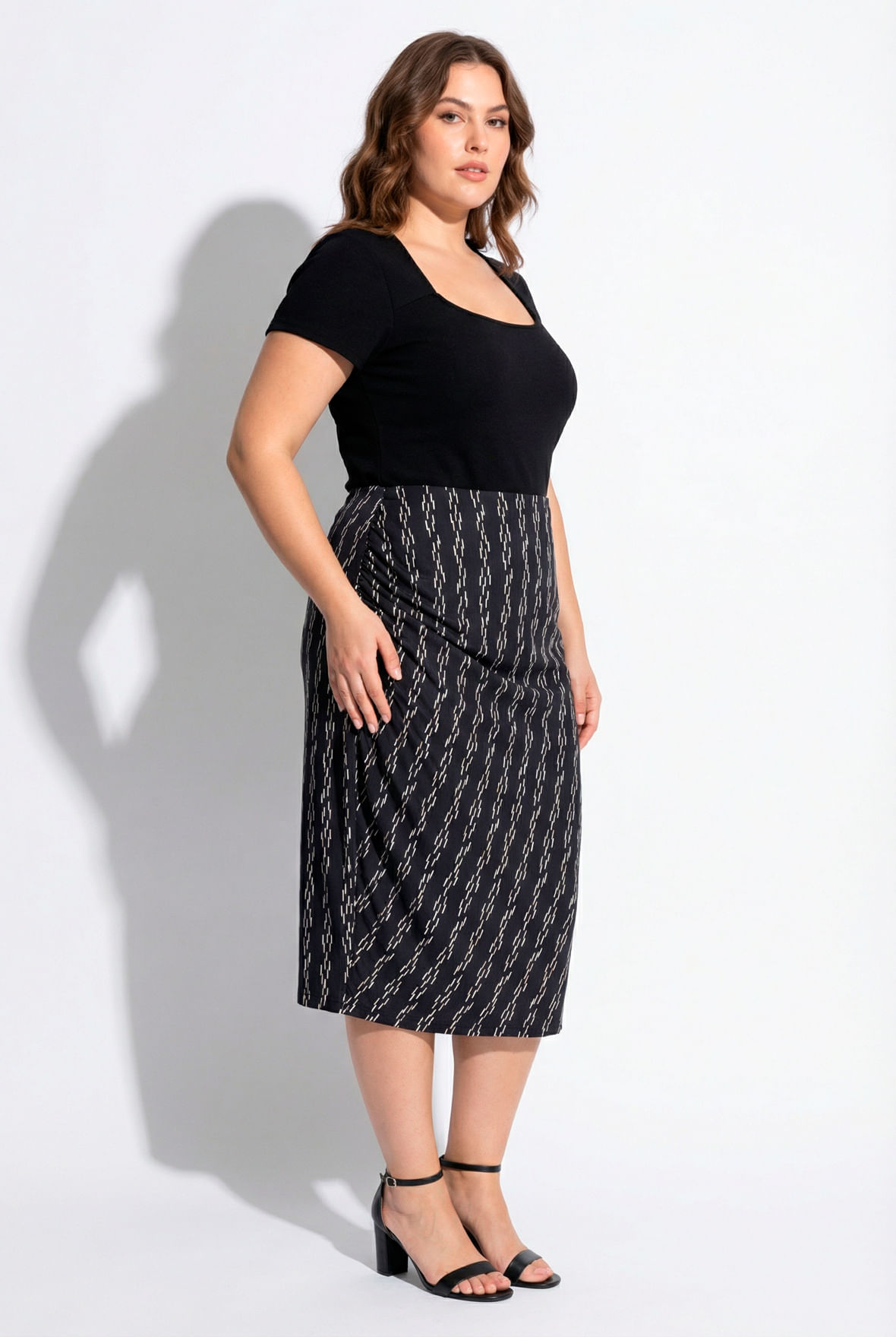 Saia-Posthaus-390078-Preto---Preto