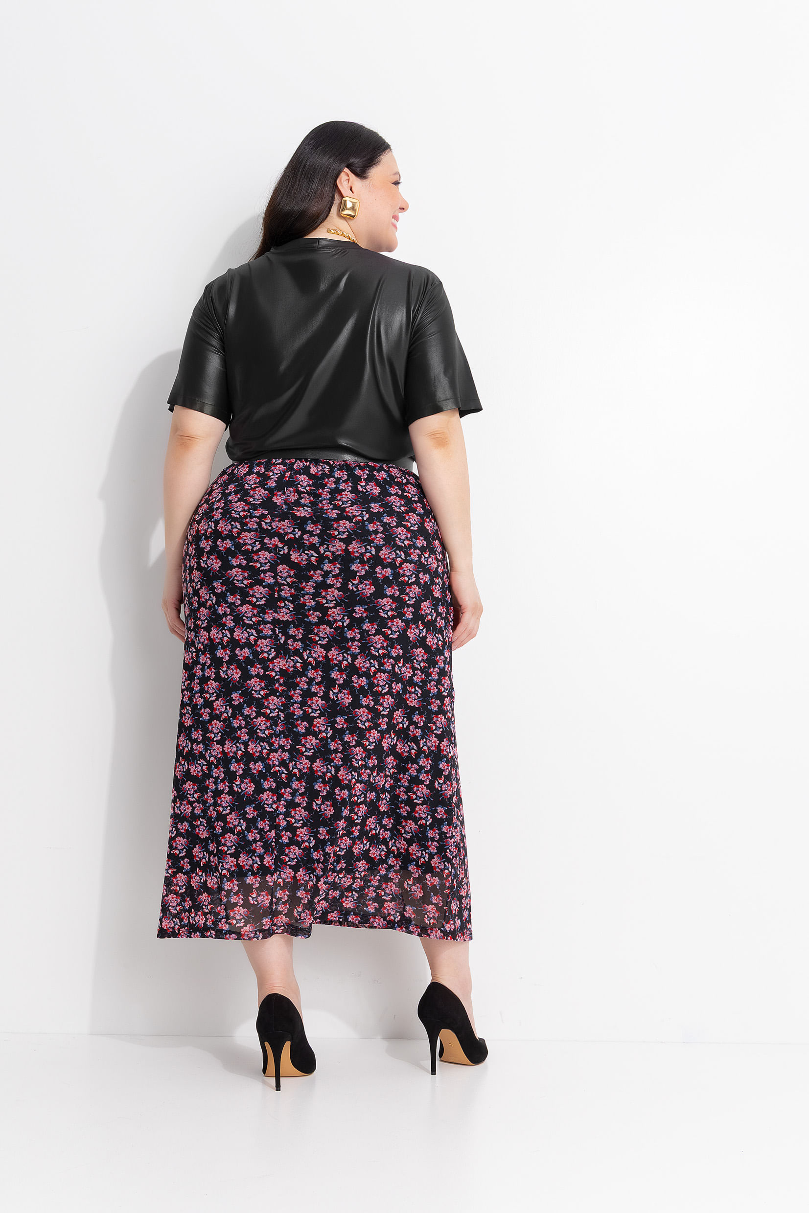 Saia-Posthaus-390079-Preto---Preto