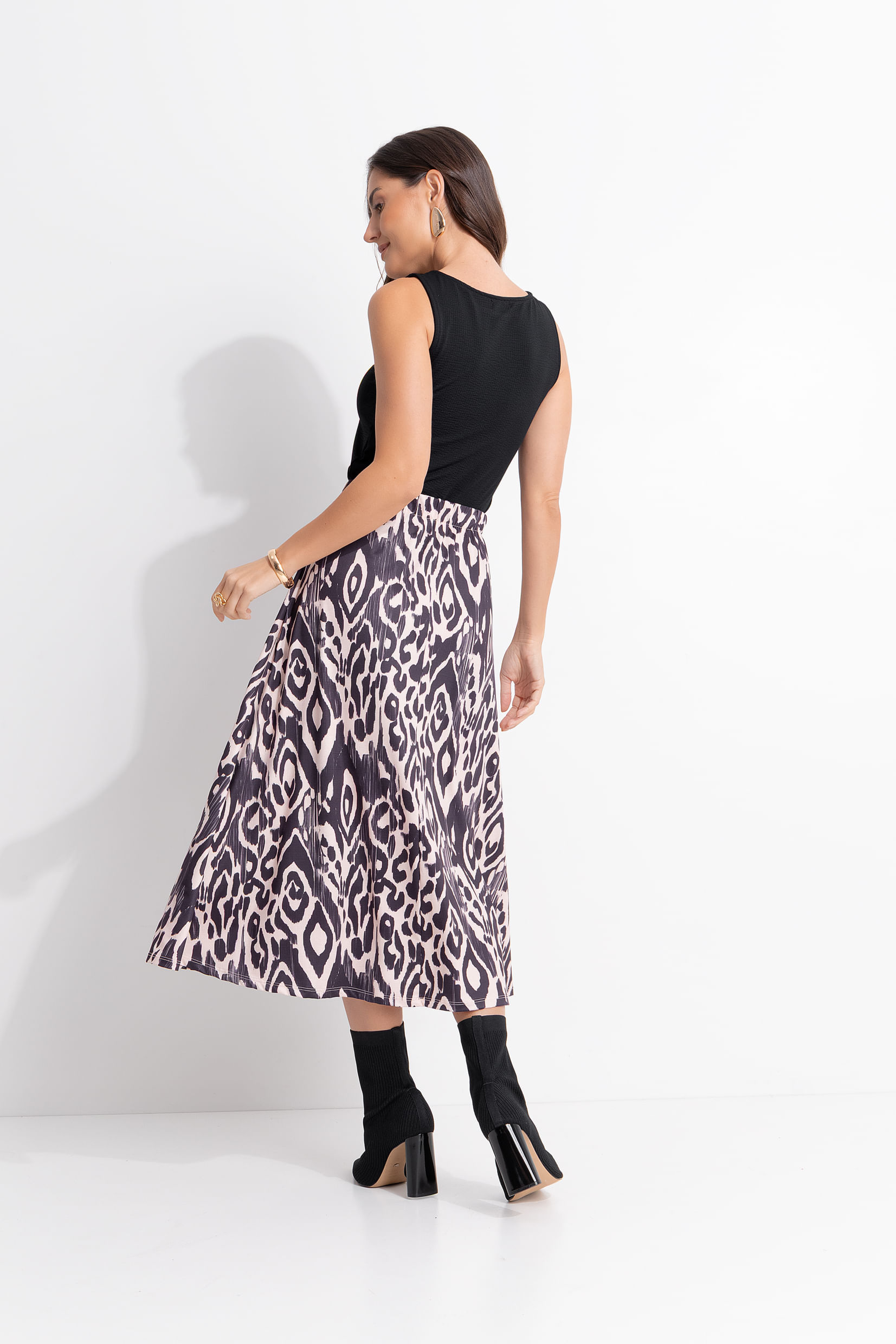Saia-Posthaus-382581-Roxo---Roxo
