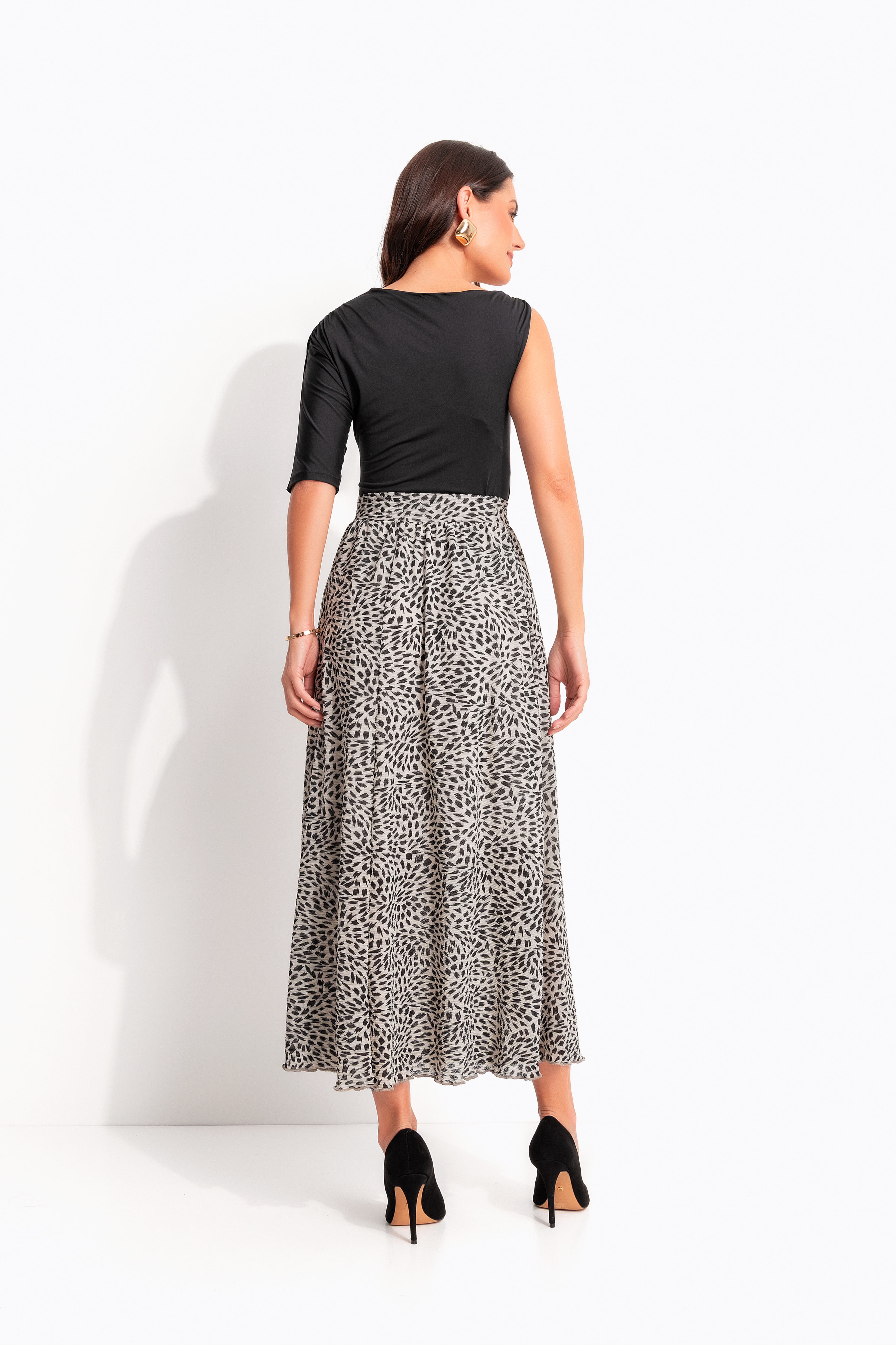 Saia-Posthaus-389797-Preto---Preto
