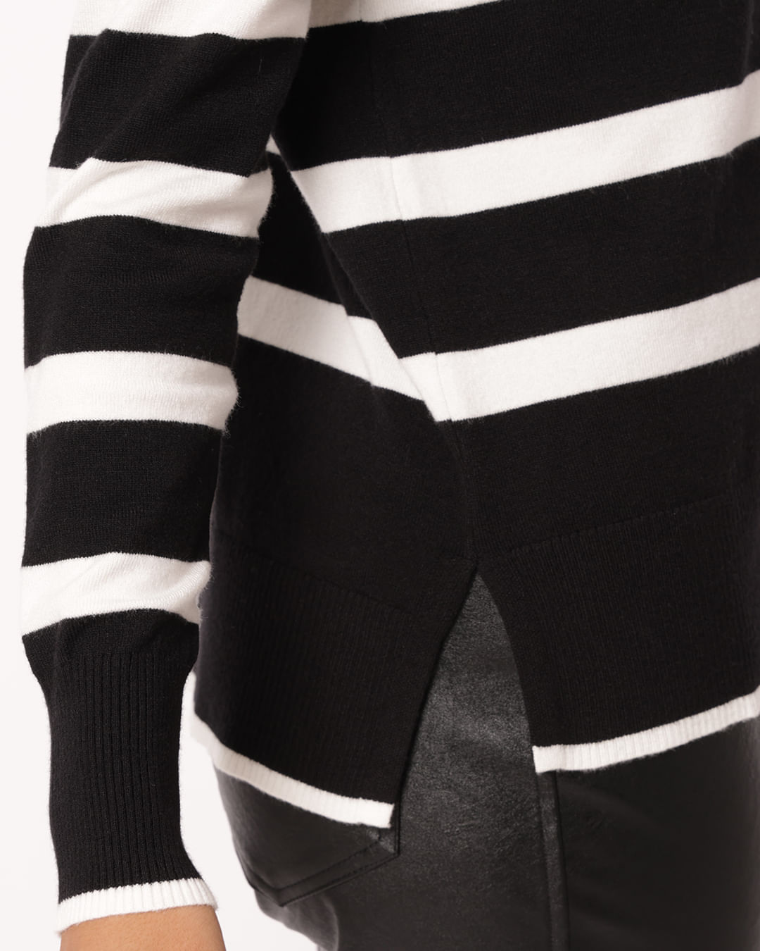 Tricot-Listrado-Pto-Sa24dev-28---Preto