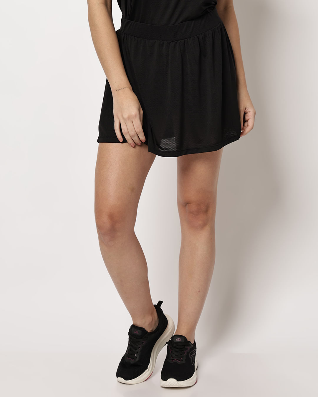 Short-Saia-10311tta-Furadinho---Preto