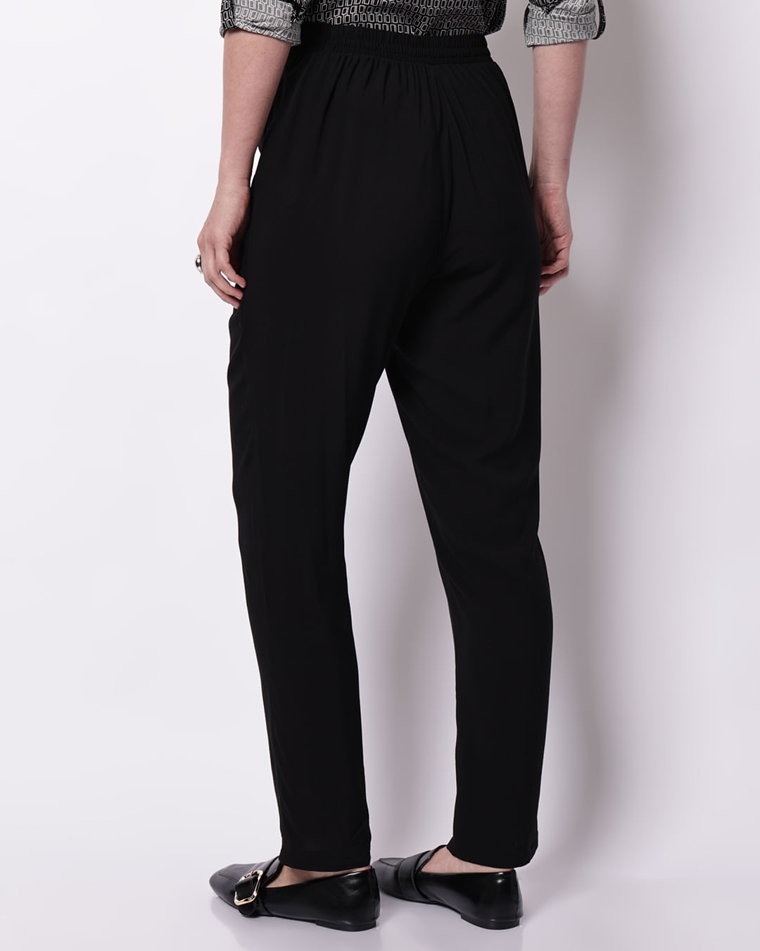 Calca-430127-Viscose-C-Pregas-Preta---Preto