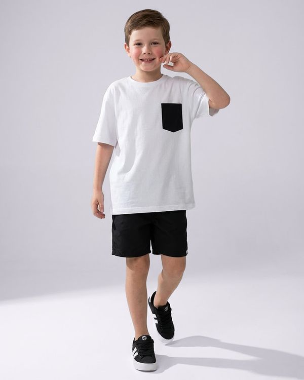Bermuda Infantil Microfibra Reta com Bolsos Preta 6