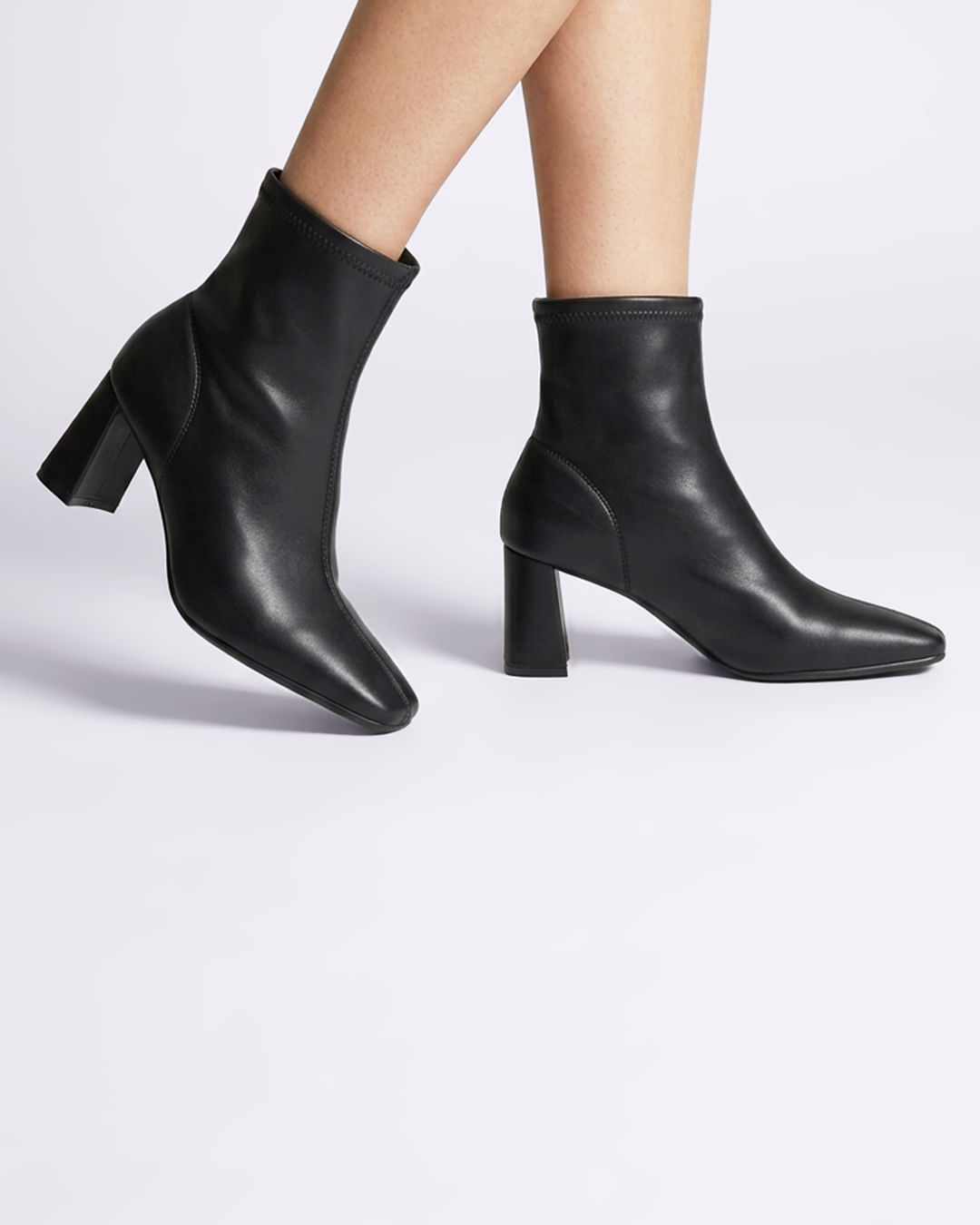 Bota-Fem-9092-100-18462-15745-Pto-3439---Preto