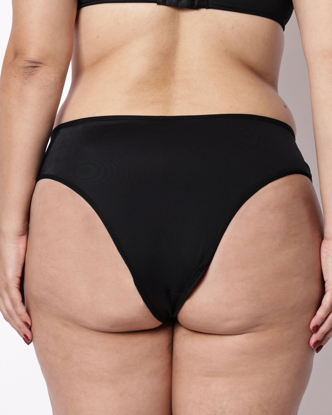 Calc-Tg-Acetinada-46638---Preto