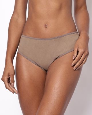 Calcola-Lisa-121522---Bege