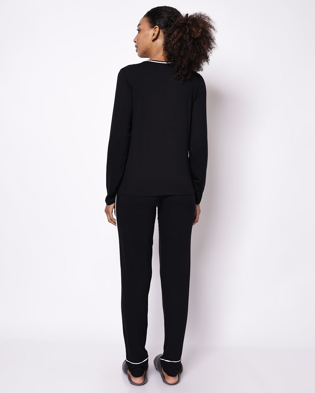 Pij-Longo-Visco-Frizo-Contrast-4322---Preto