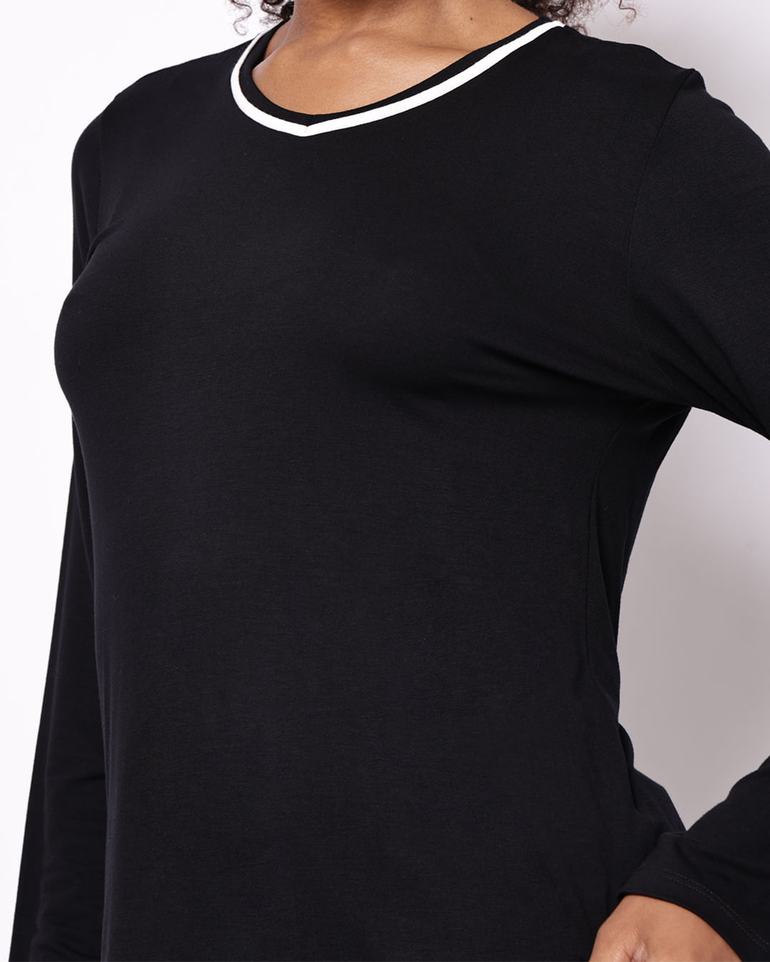 Pij-Longo-Visco-Frizo-Contrast-4322---Preto