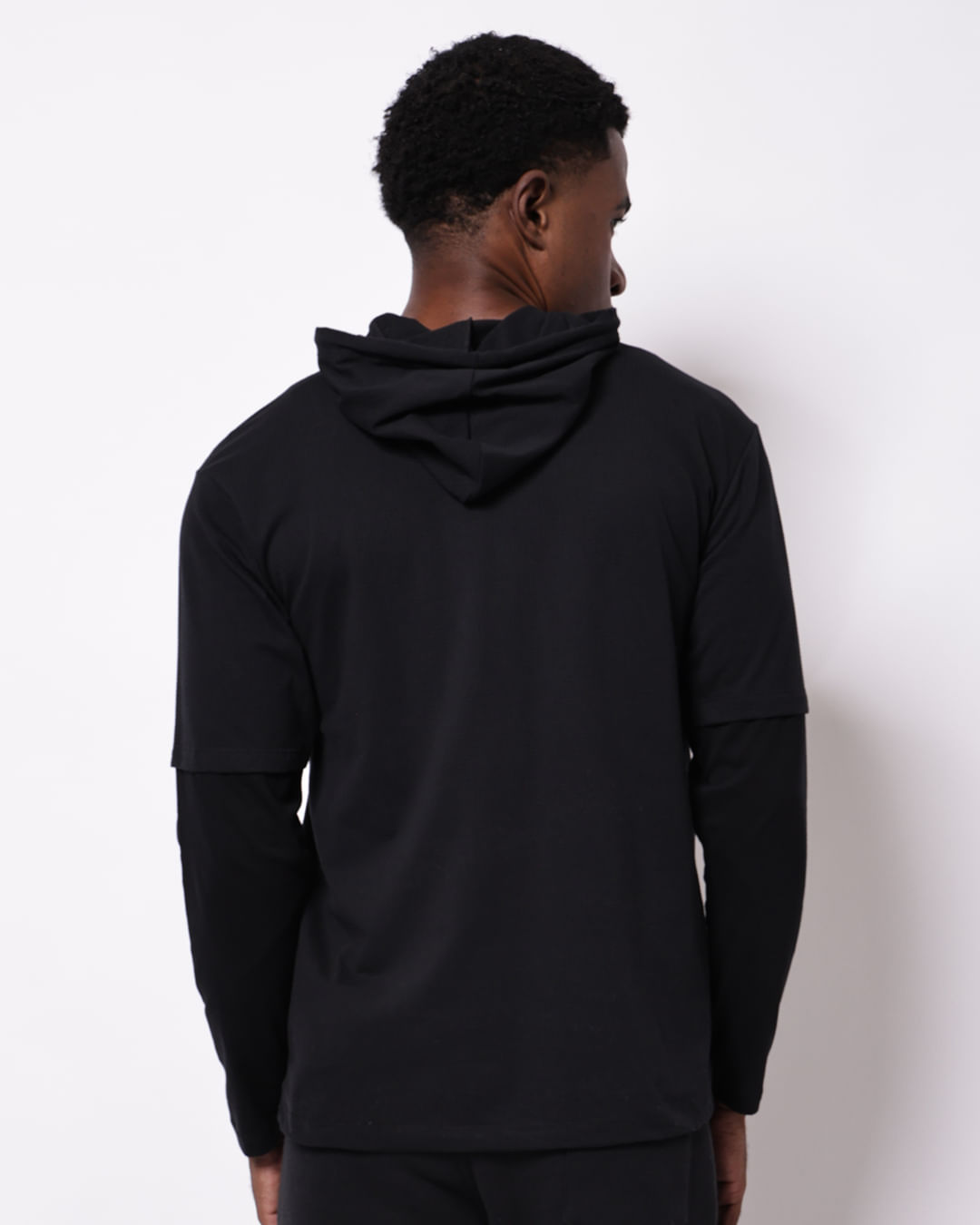 Camiseta-Urba-Ml-C-Capuz--4r314-Pgg---Preto