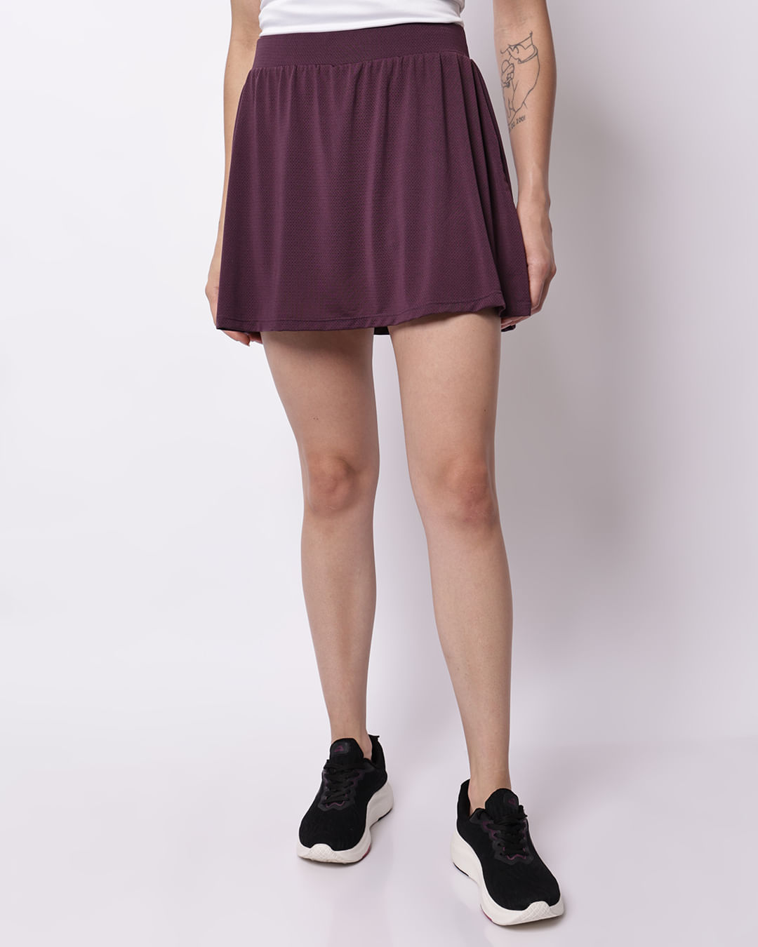 Short-Saia-10311tta-Furadinho---Vinho