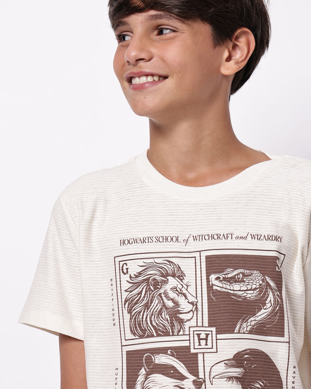 Camiseta-Tex-Fk3493-Mc-M-1016-Hogwarts---Off-White