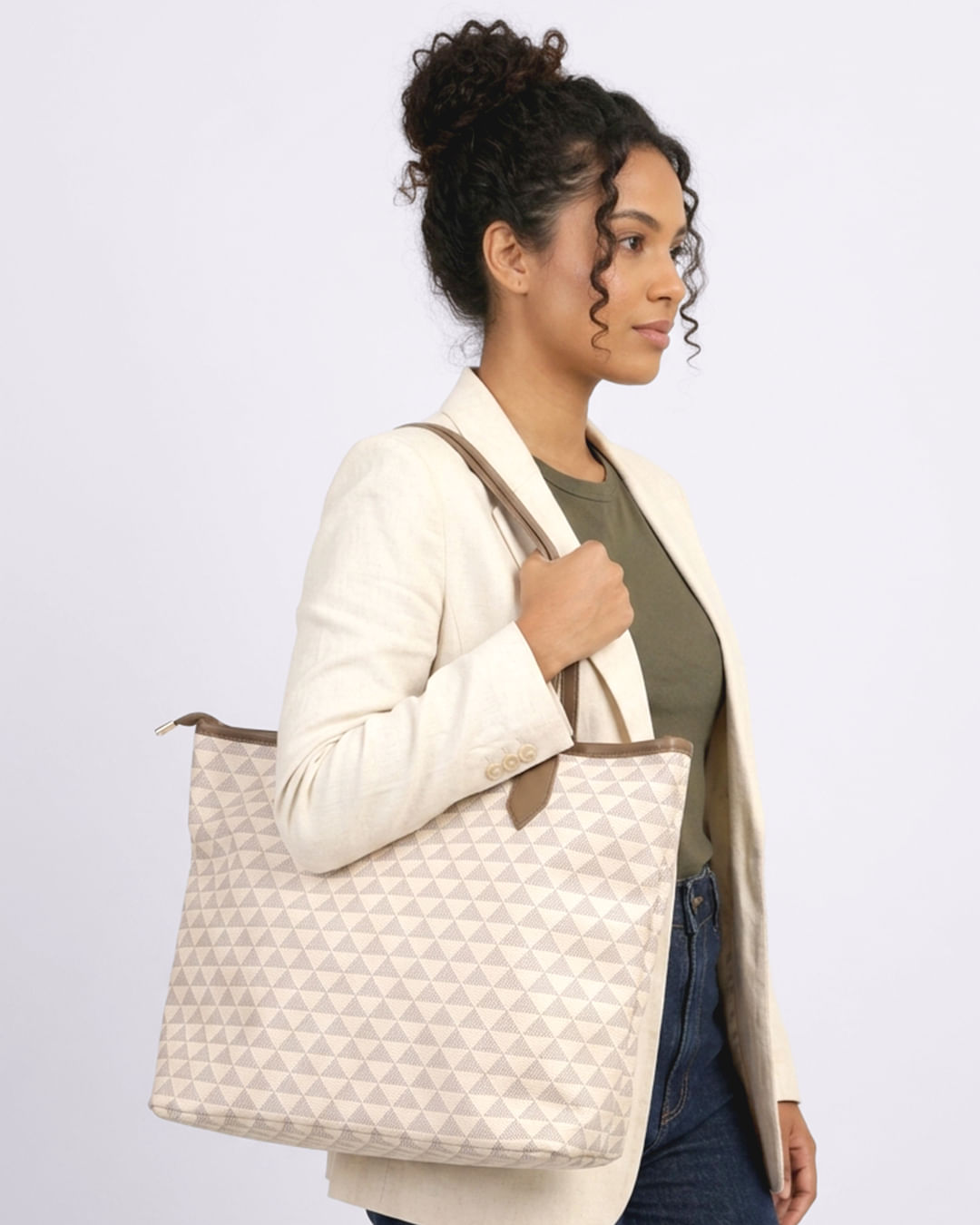 Bolsa-Shopper-Monograma-Dg-2506246---Branco