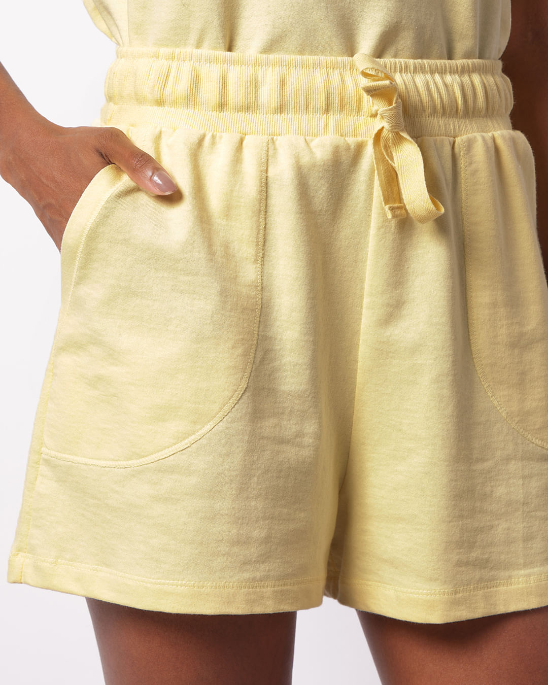 Short-Tt1514-Com-Bolso-Moletinho---Amarelo