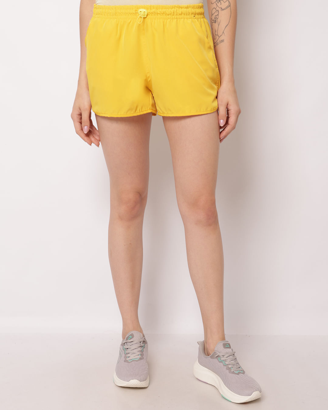 Short-Com-Regulador-Color---Amarelo